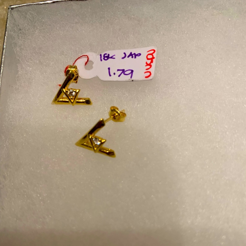 18K japan gold stud